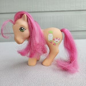 VTG G1 My Little Pony Strawberry Surprise Pink Hasbro 1987